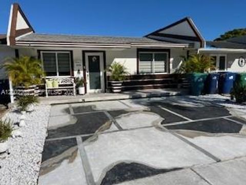 Photo of 4255 SW 69 Ave, Miami, FL 33155 (MLS # A12002202)
