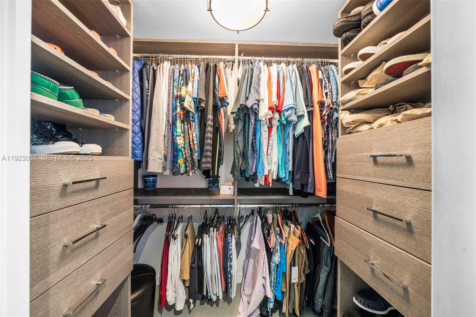 SOUTH POINTE TOWERS CONDO - Residential