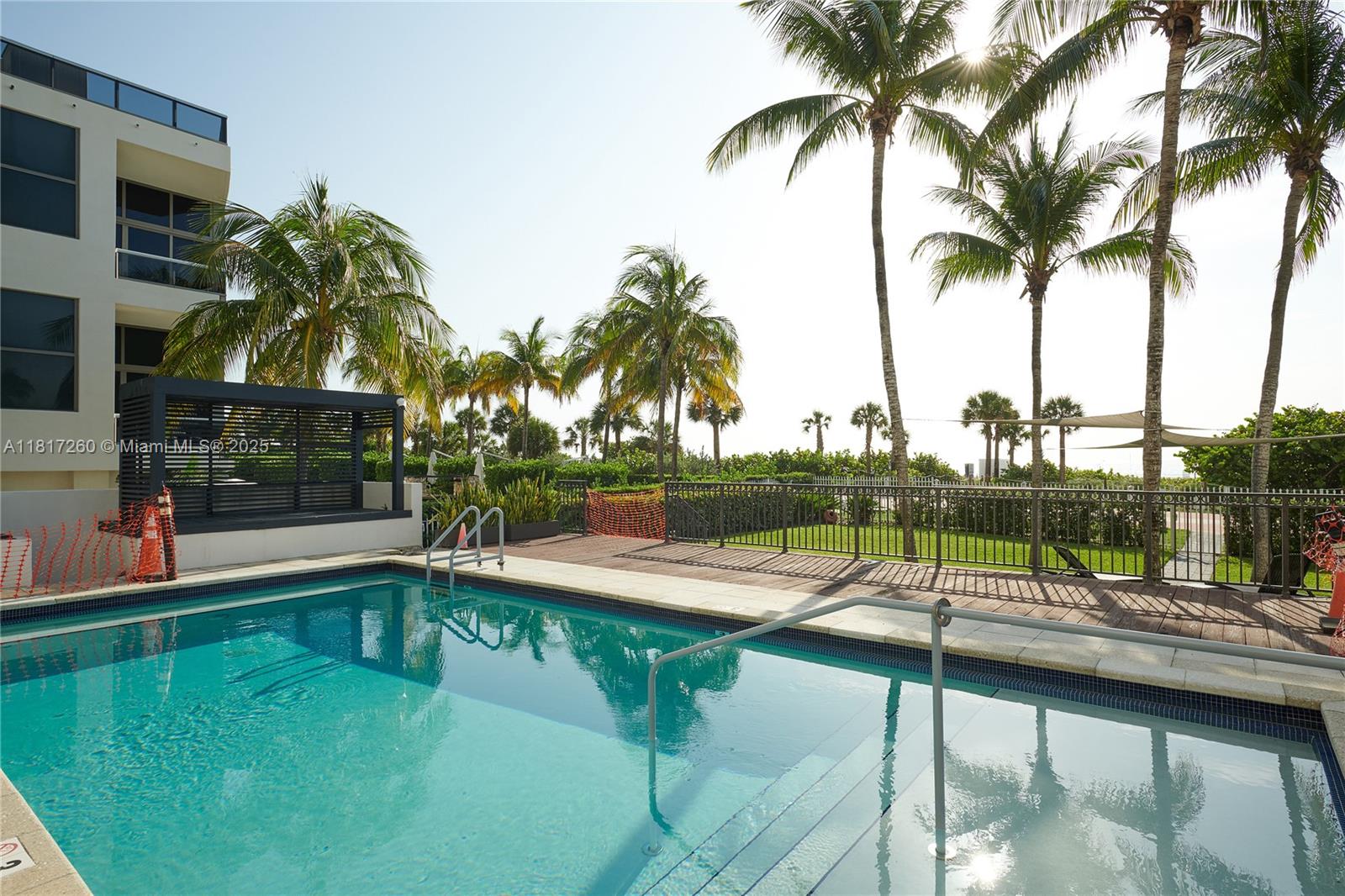 THE SURF CONDO - Residential