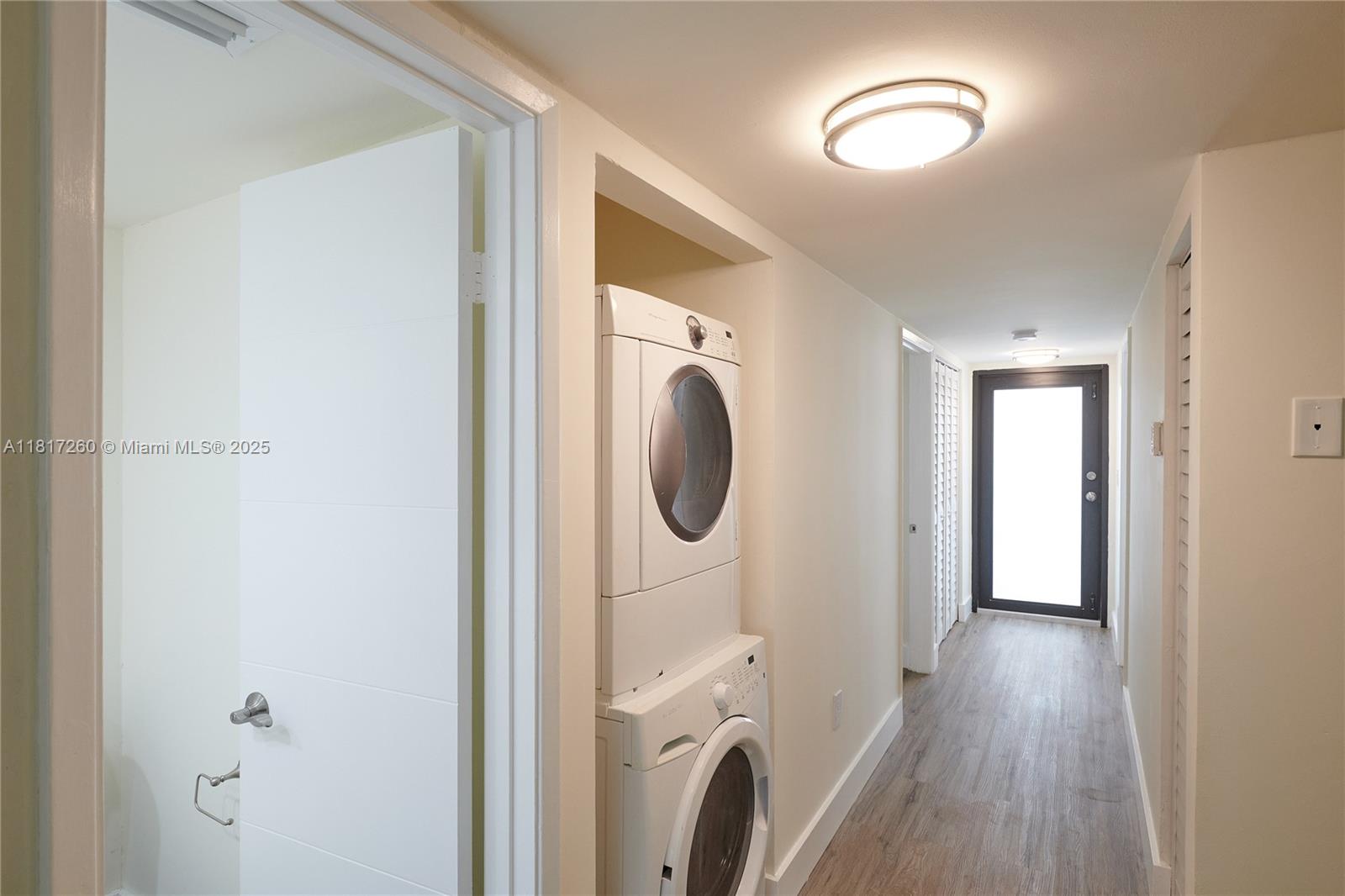 THE SURF CONDO - Residential