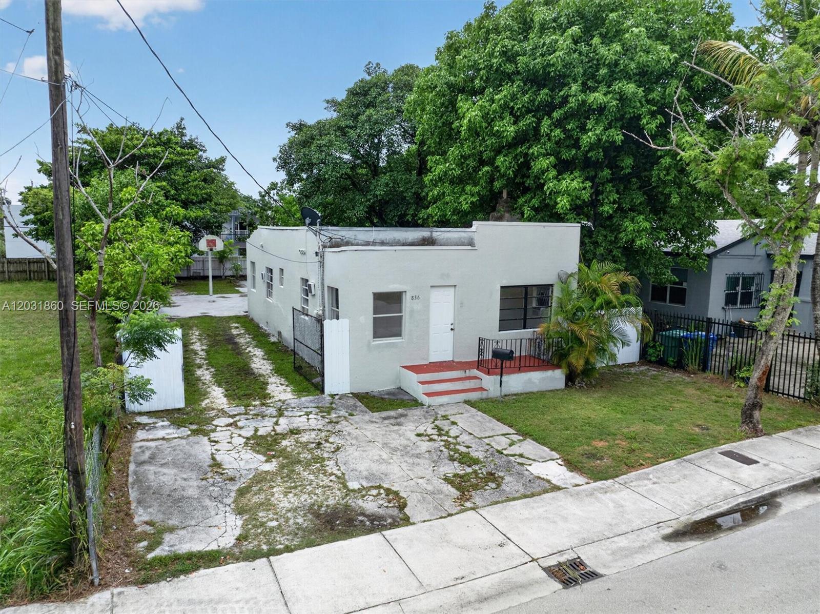 836 NW 29th Ter