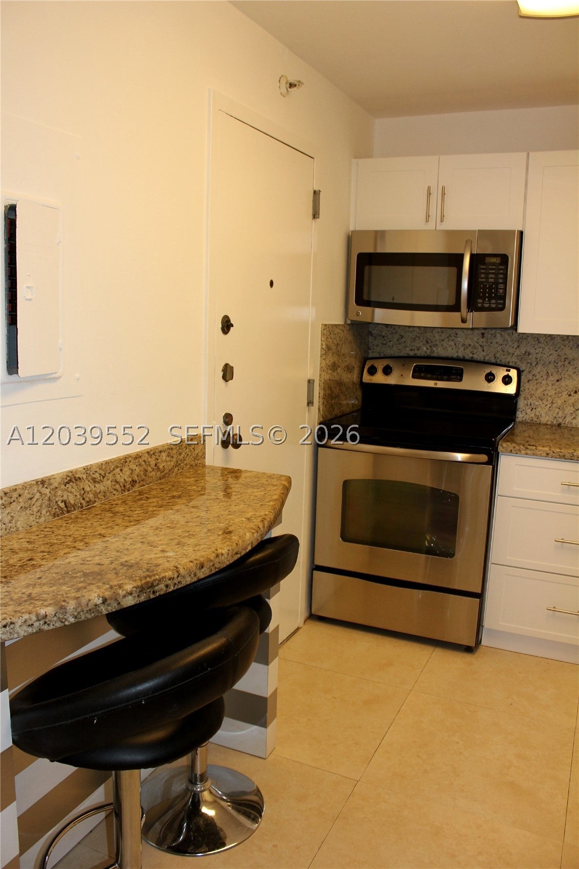2333 Brickell Ave 1004