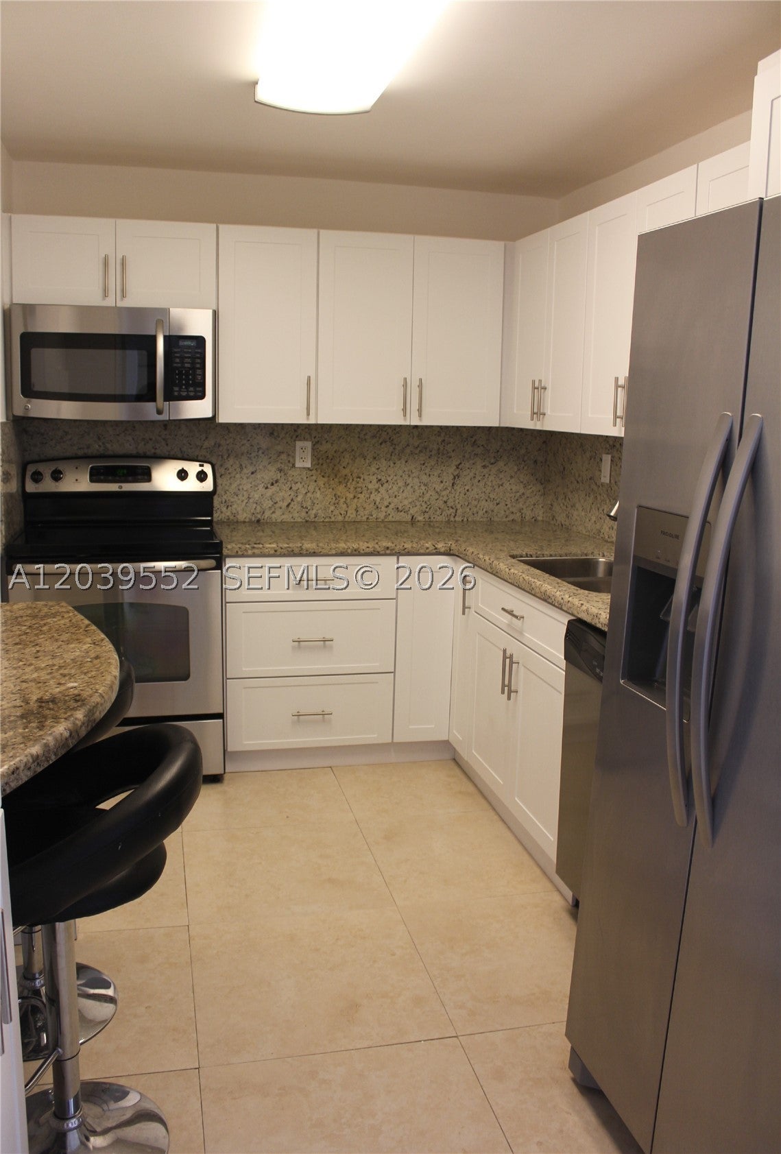 2333 Brickell Ave 1004