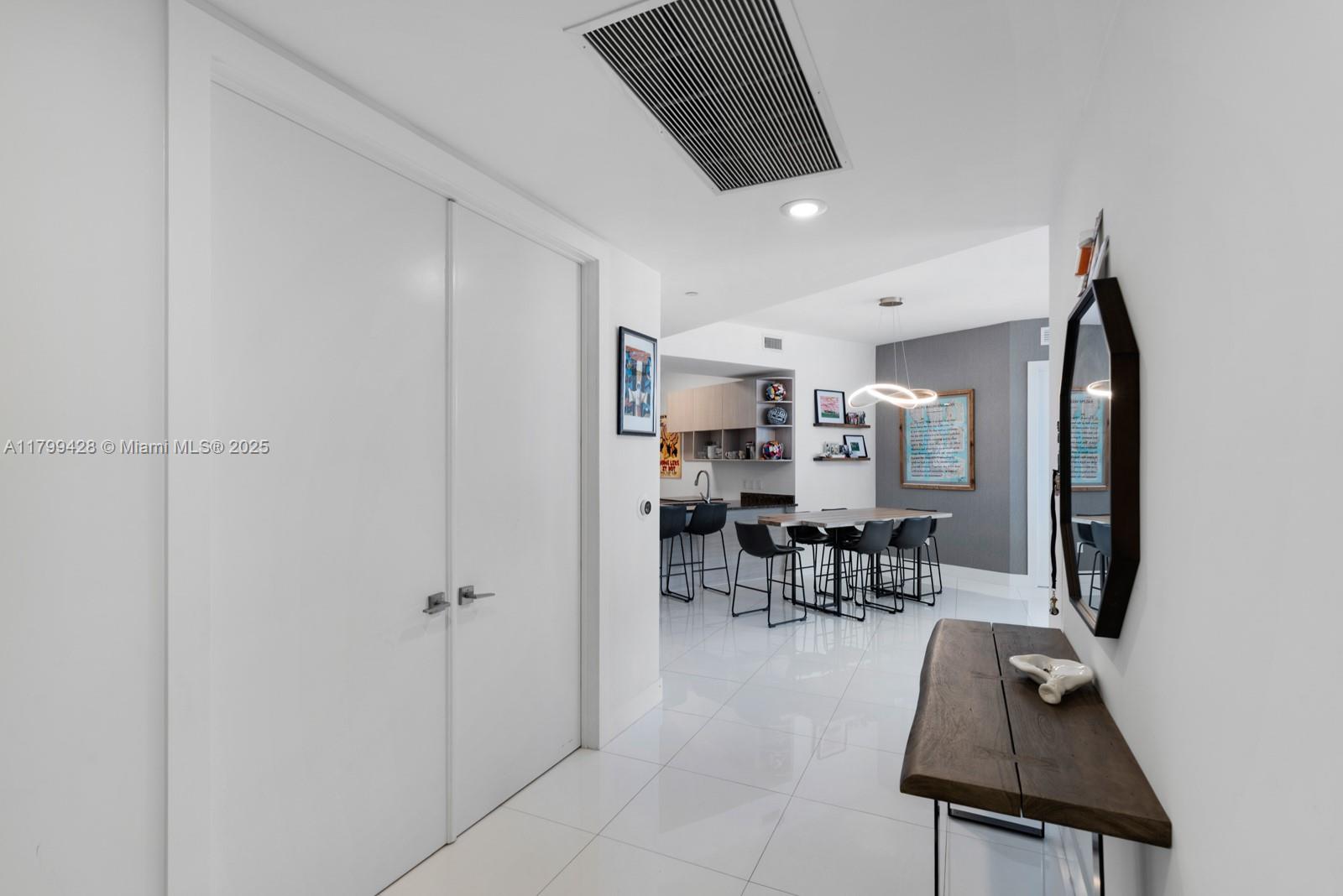 TDR TOWER II CONDO - Residential