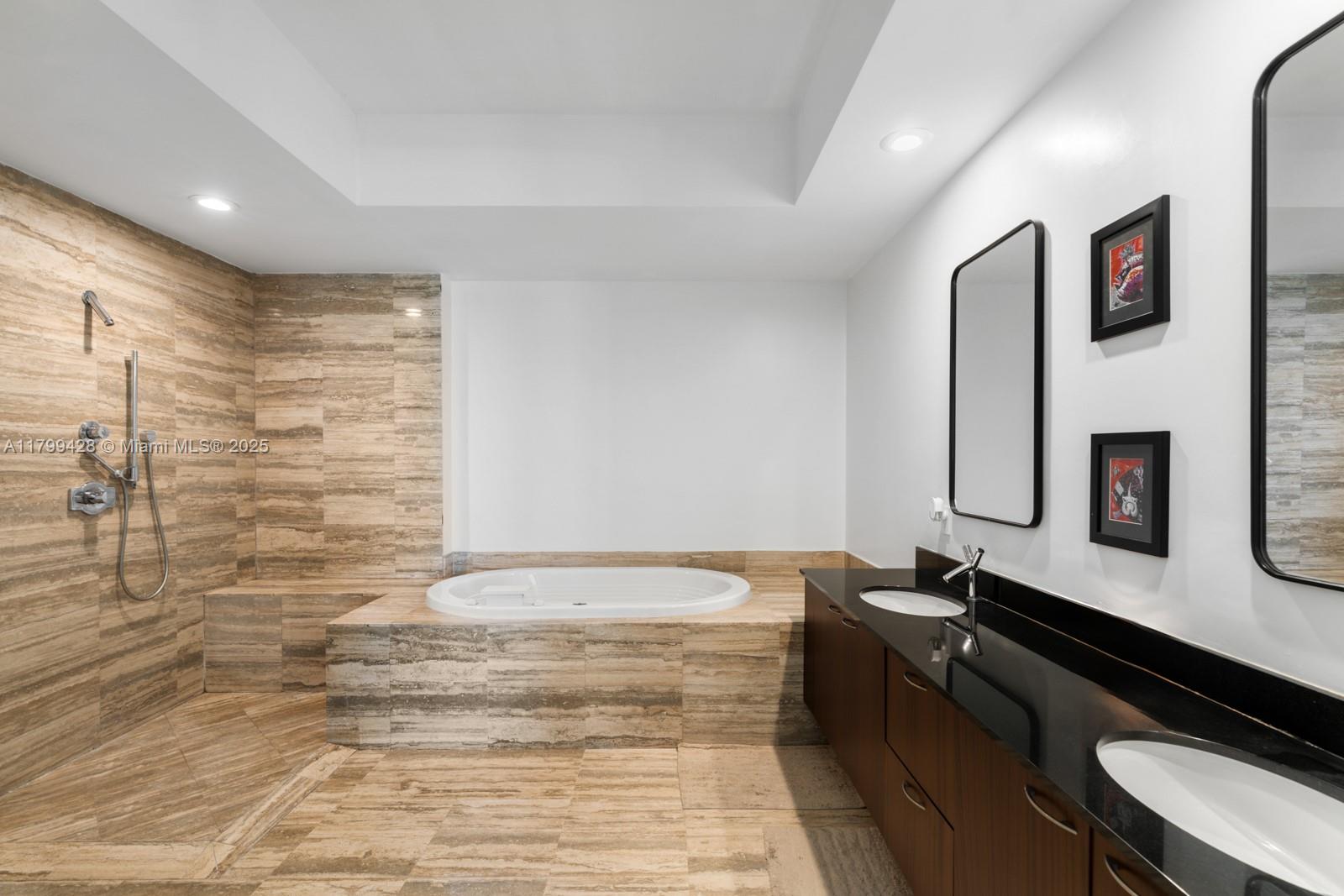 TDR TOWER II CONDO - Residential