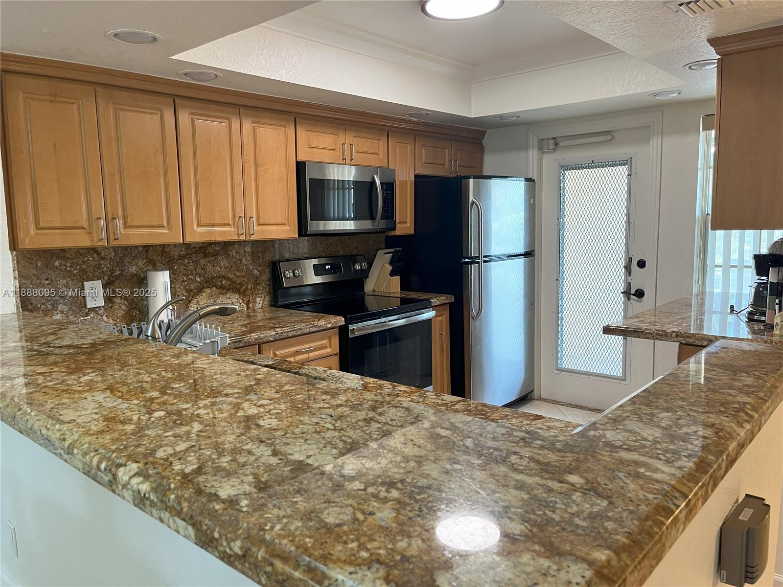 NO 50 PALM-AIRE COUNTRY C - Residential Lease