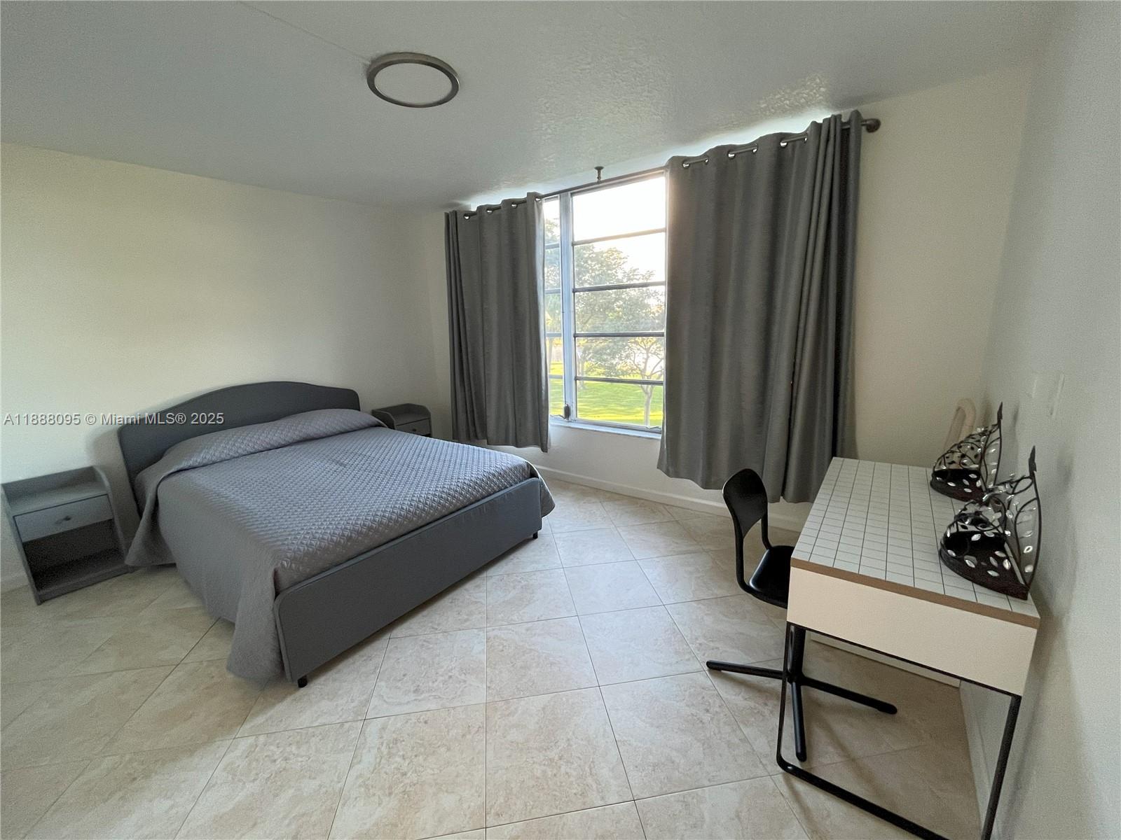 NO 50 PALM-AIRE COUNTRY C - Residential Lease