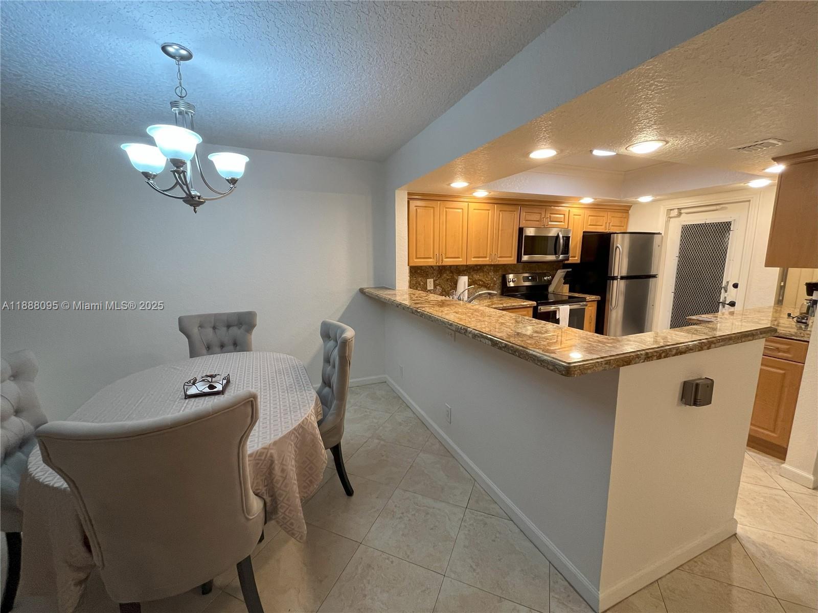 NO 50 PALM-AIRE COUNTRY C - Residential Lease
