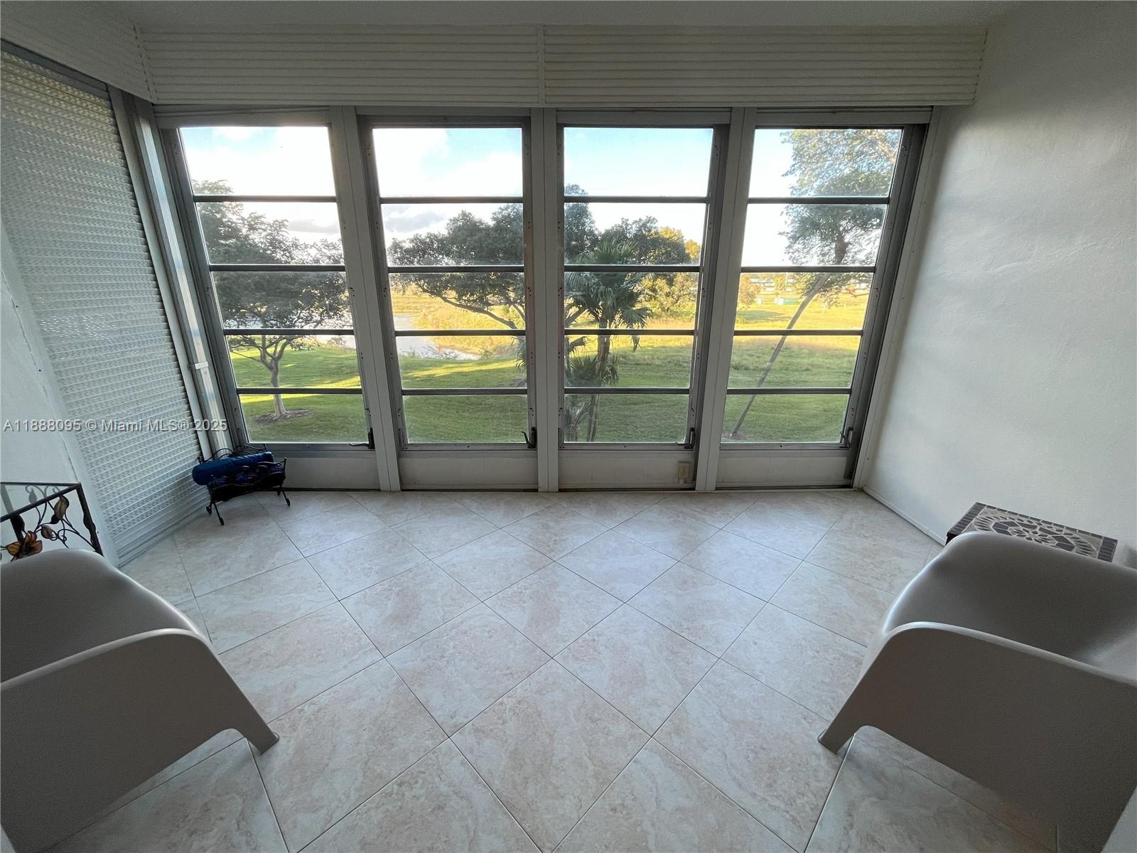 NO 50 PALM-AIRE COUNTRY C - Residential Lease