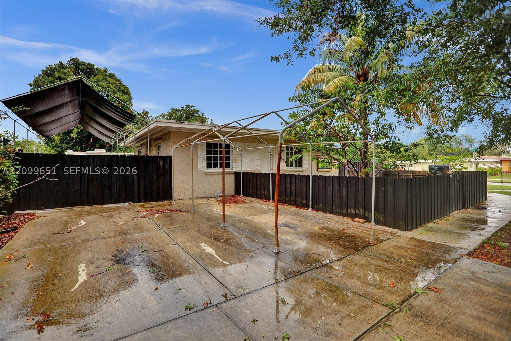 1699 NE 157th Ter