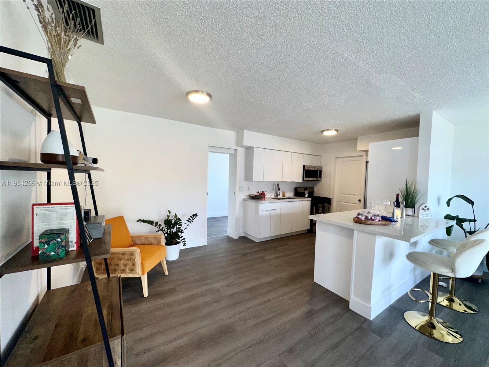 9040 NW 26th Place Sunrise Golf Village