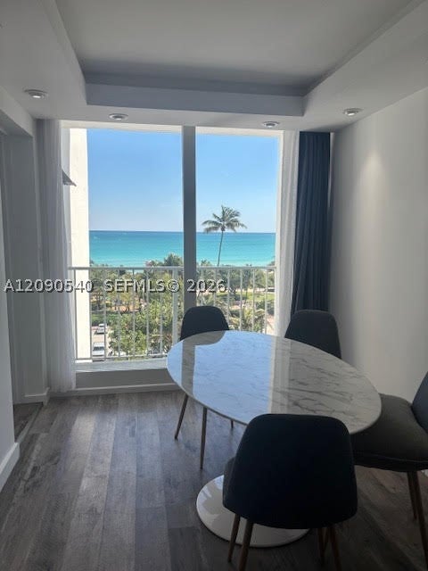 6450 Collins Ave 609