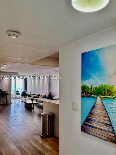 6450 Collins Ave 609