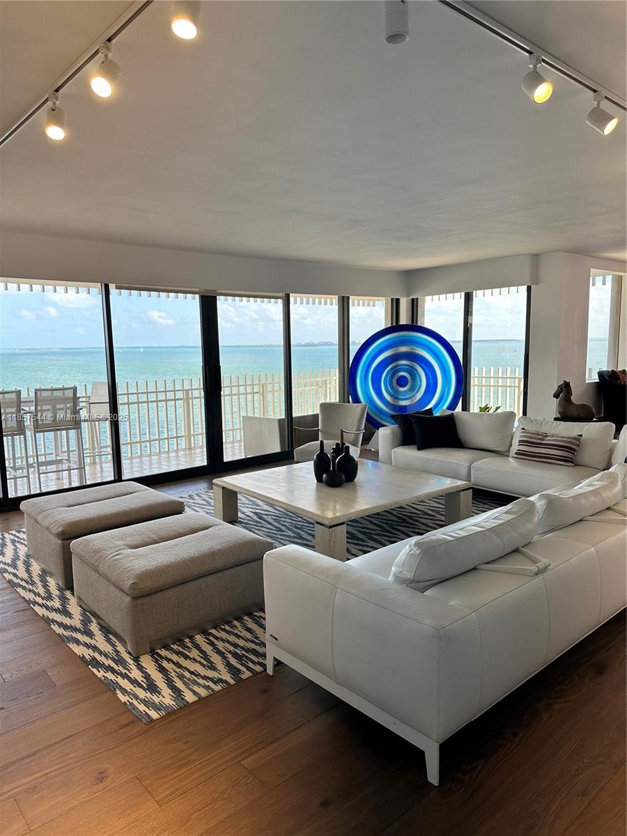 GROVE ISLE CONDO - Residential Lease