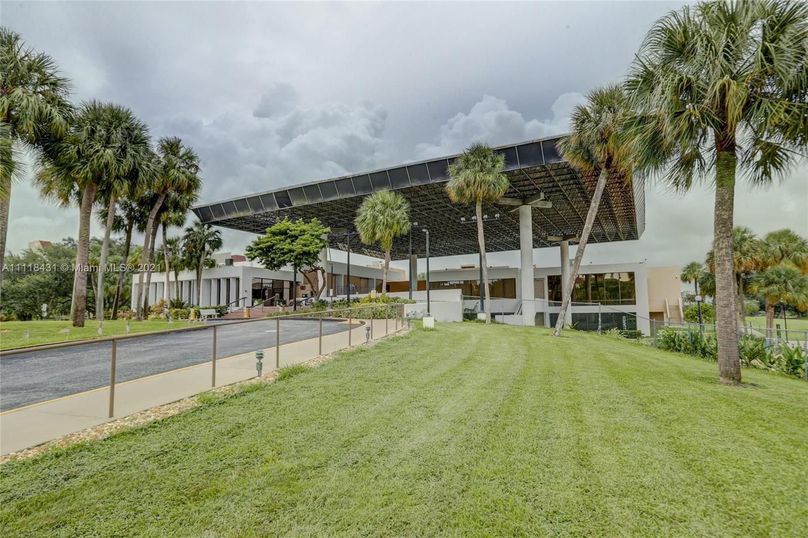ENVIRON 2 OF II CONDO - Residential Lease