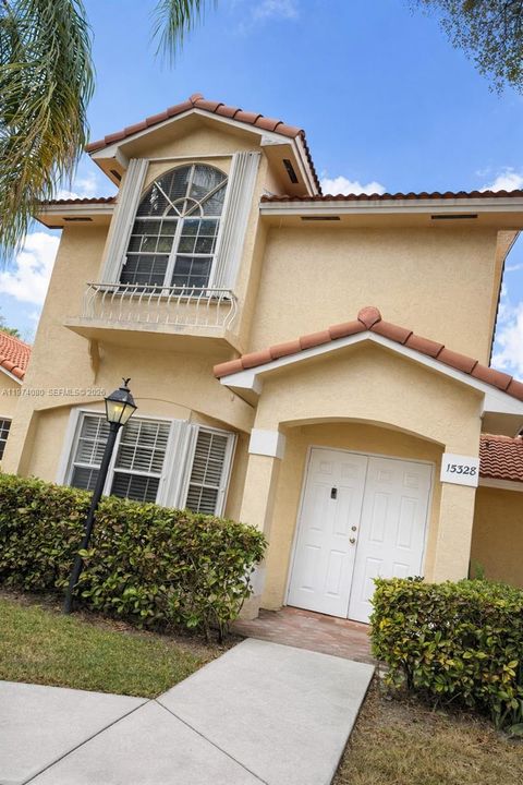 15328 SW 111th St Miami FL 33196