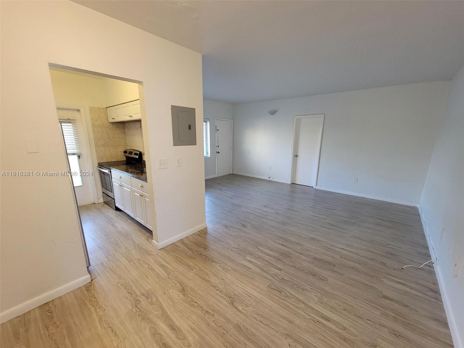 LENOX MANOR - Residential Lease
