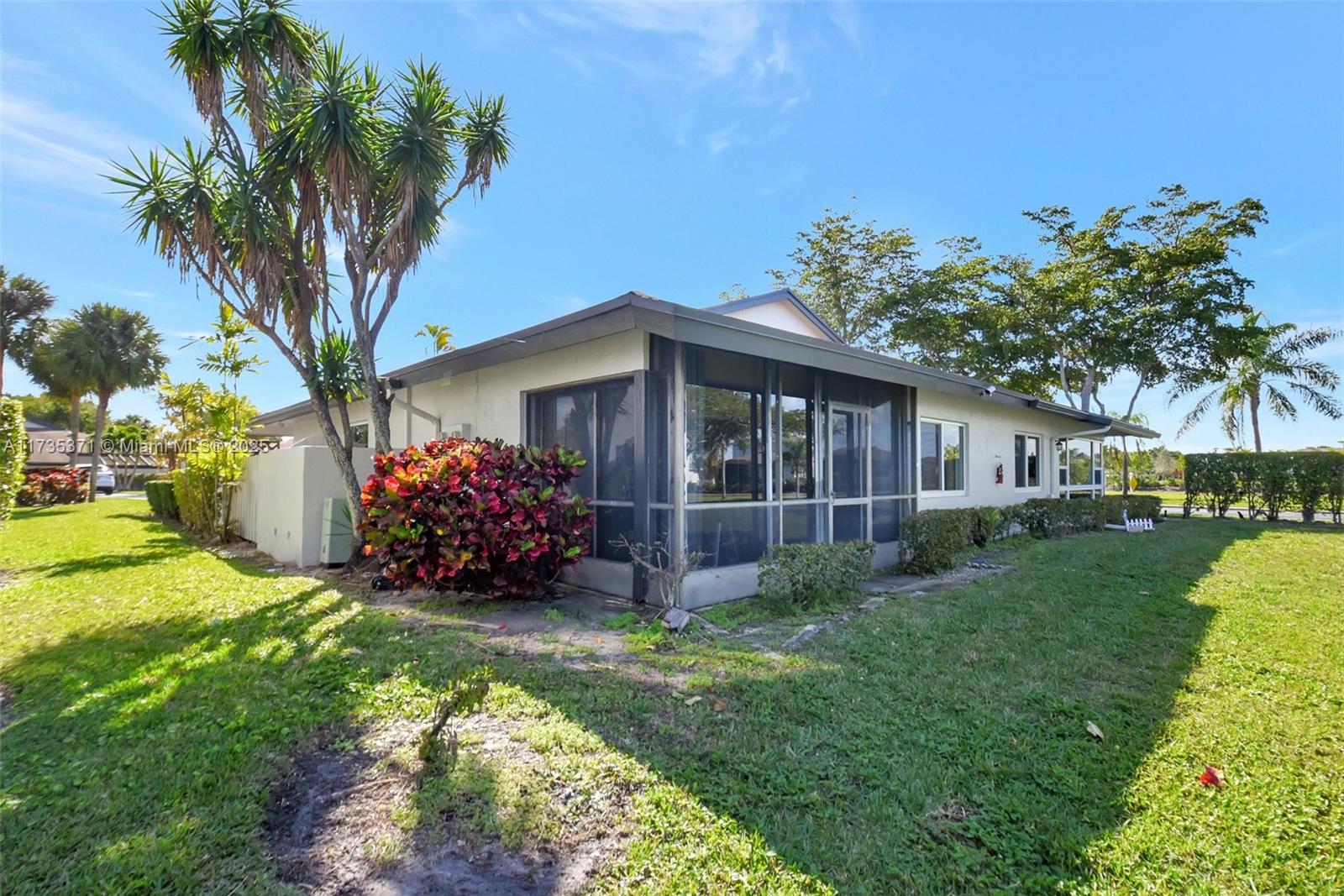 PALM GREENS AT VILLA DEL - Residential