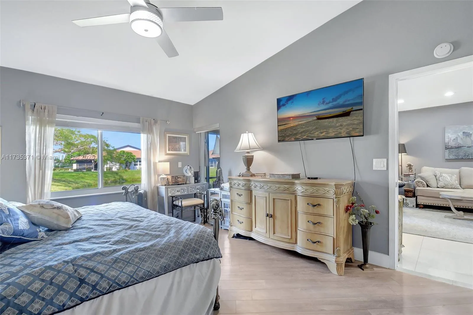 Delray Beach, Florida 33484, United States, 2 Bedrooms Bedrooms, ,2 BathroomsBathrooms,Residential,Active,5602