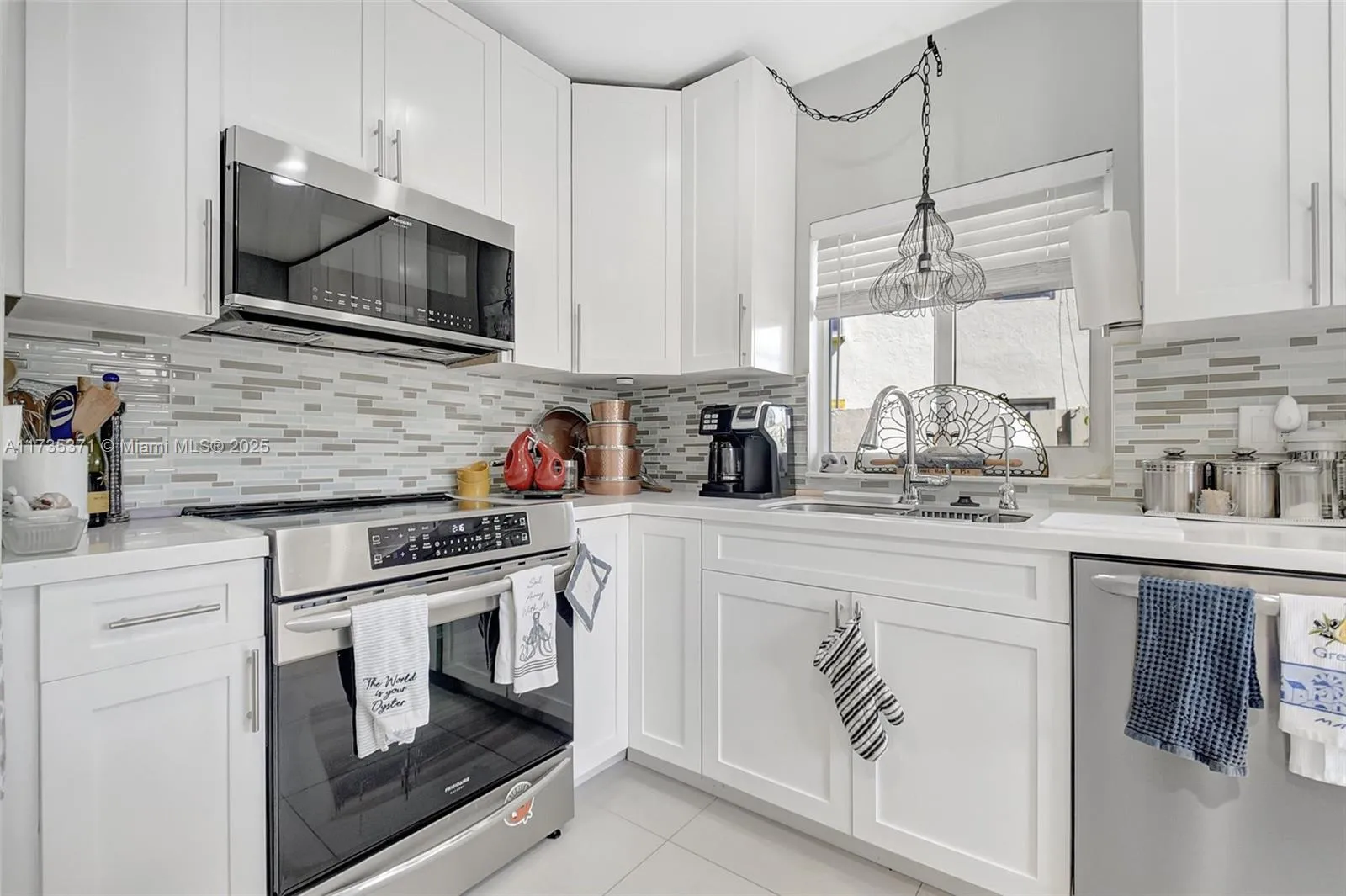 Delray Beach, Florida 33484, United States, 2 Bedrooms Bedrooms, ,2 BathroomsBathrooms,Residential,Active,5602