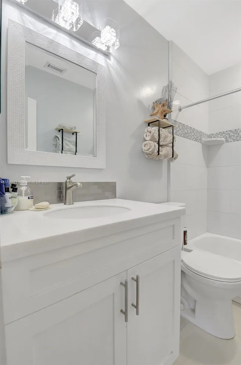 Delray Beach, Florida 33484, United States, 2 Bedrooms Bedrooms, ,2 BathroomsBathrooms,Residential,Active,5602