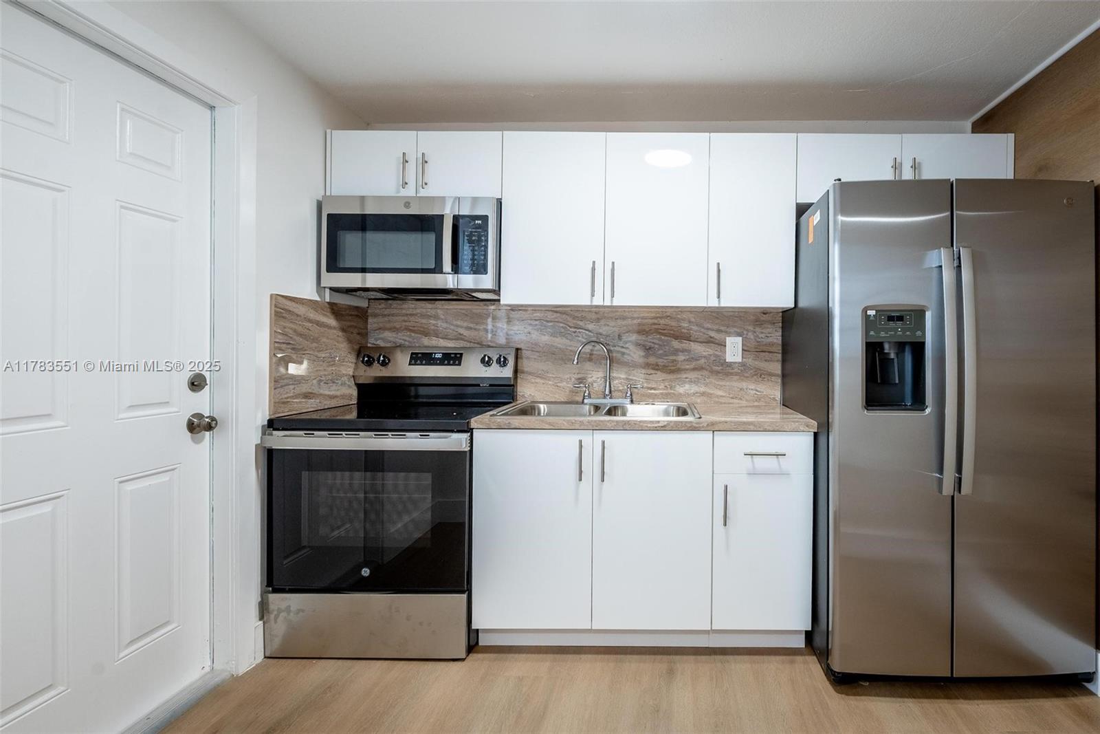 BISCAYNE BEACH-2ND ADDN - Residential Income