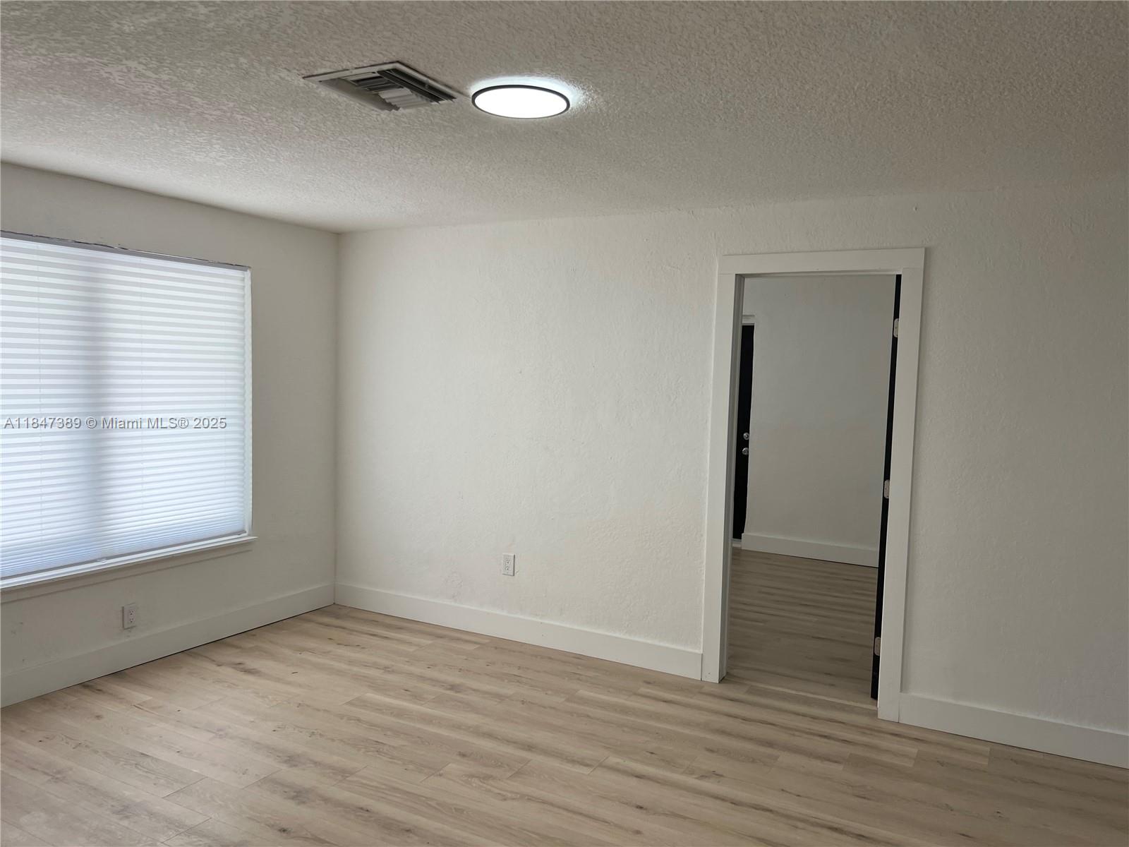 RADIO HEIGHTS - Residential