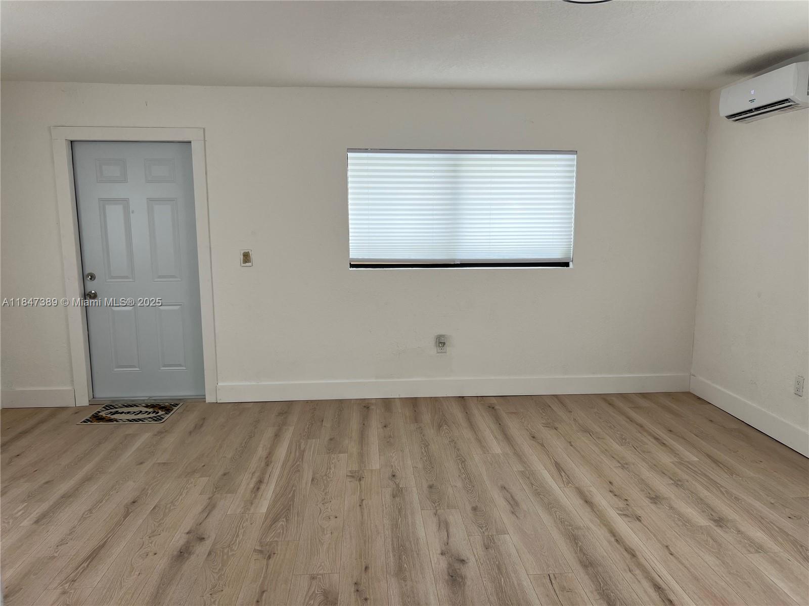 RADIO HEIGHTS - Residential