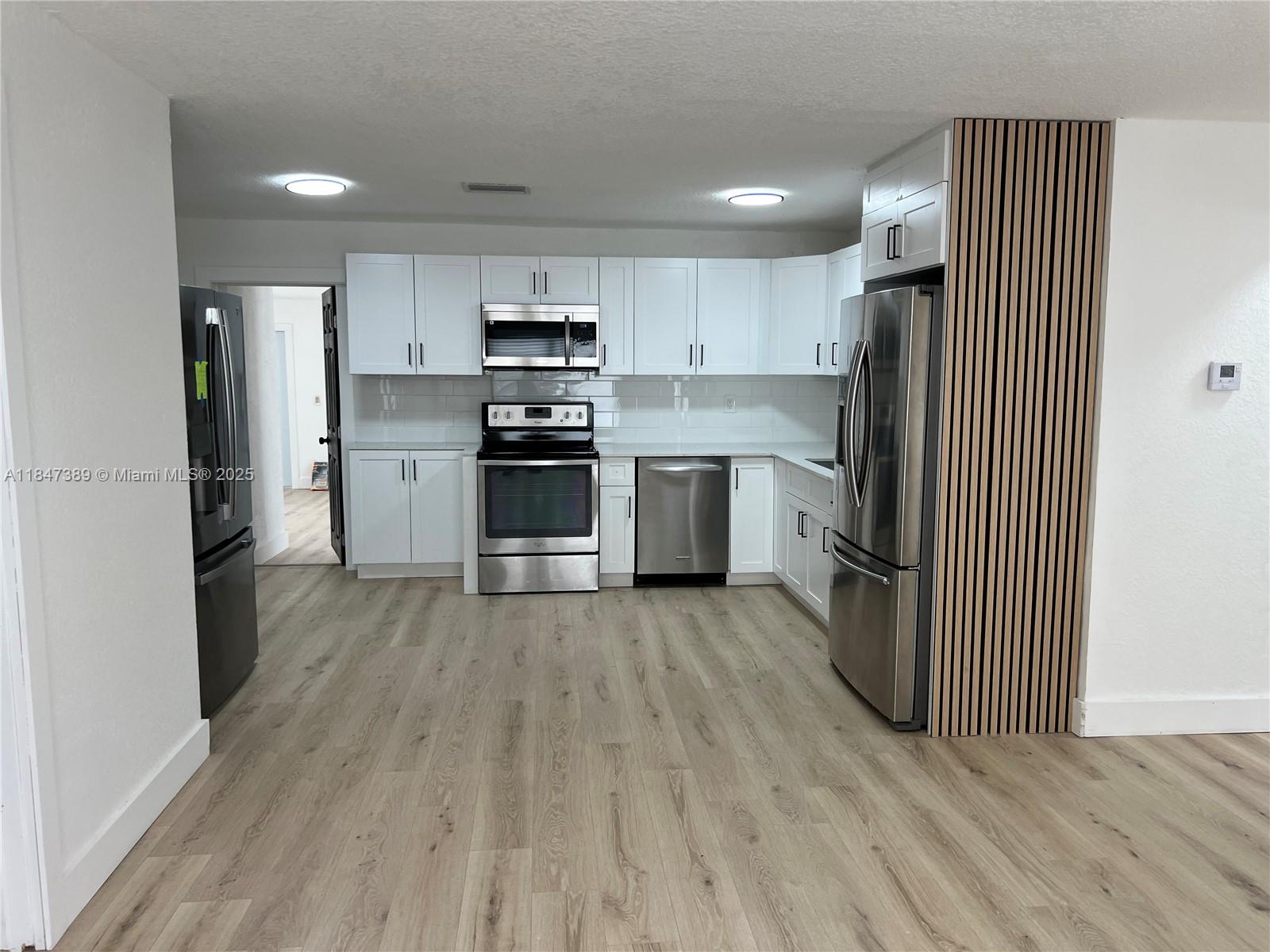 RADIO HEIGHTS - Residential