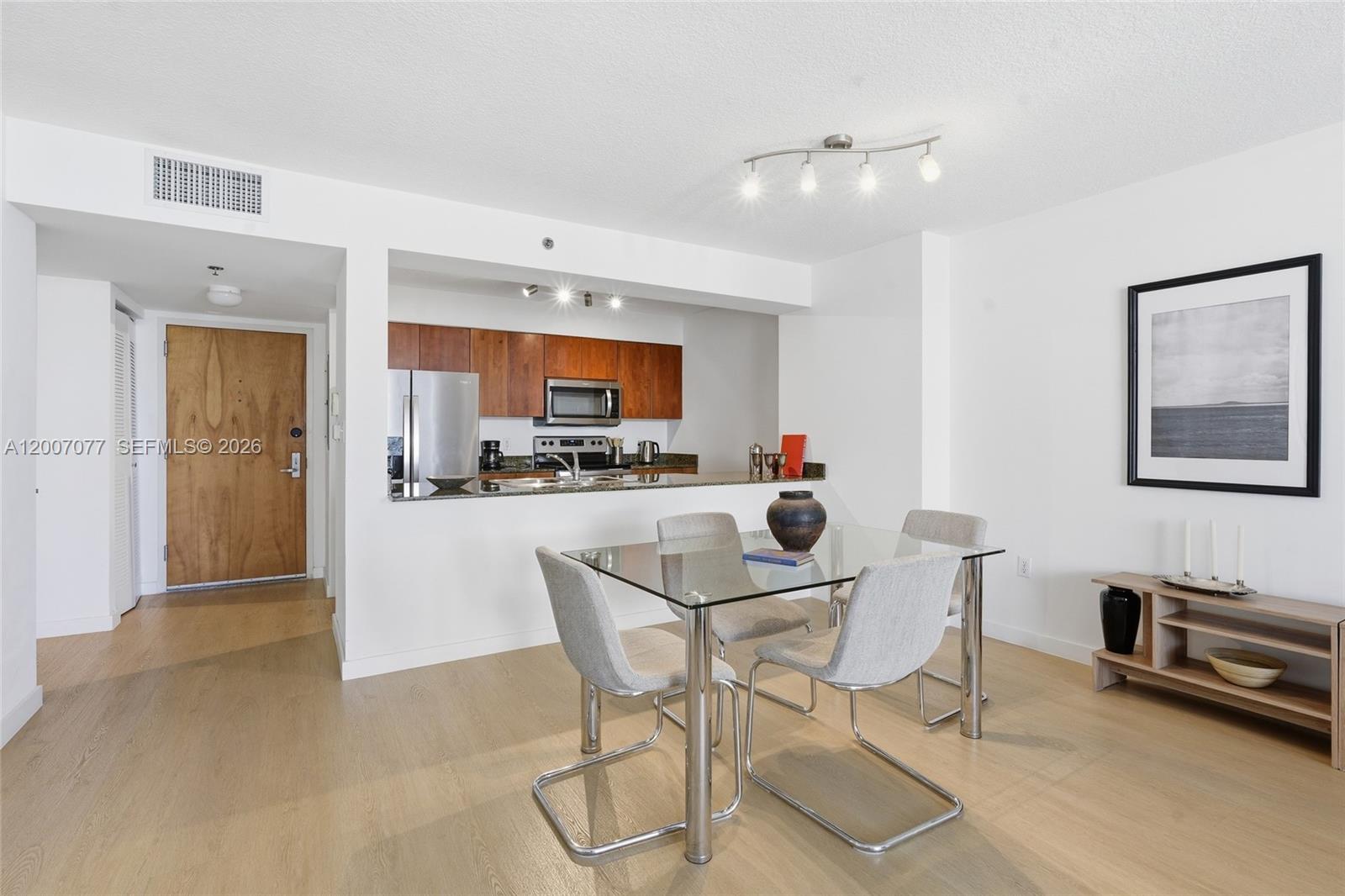 THE CLUB AT BRICKELL BAY - Residential