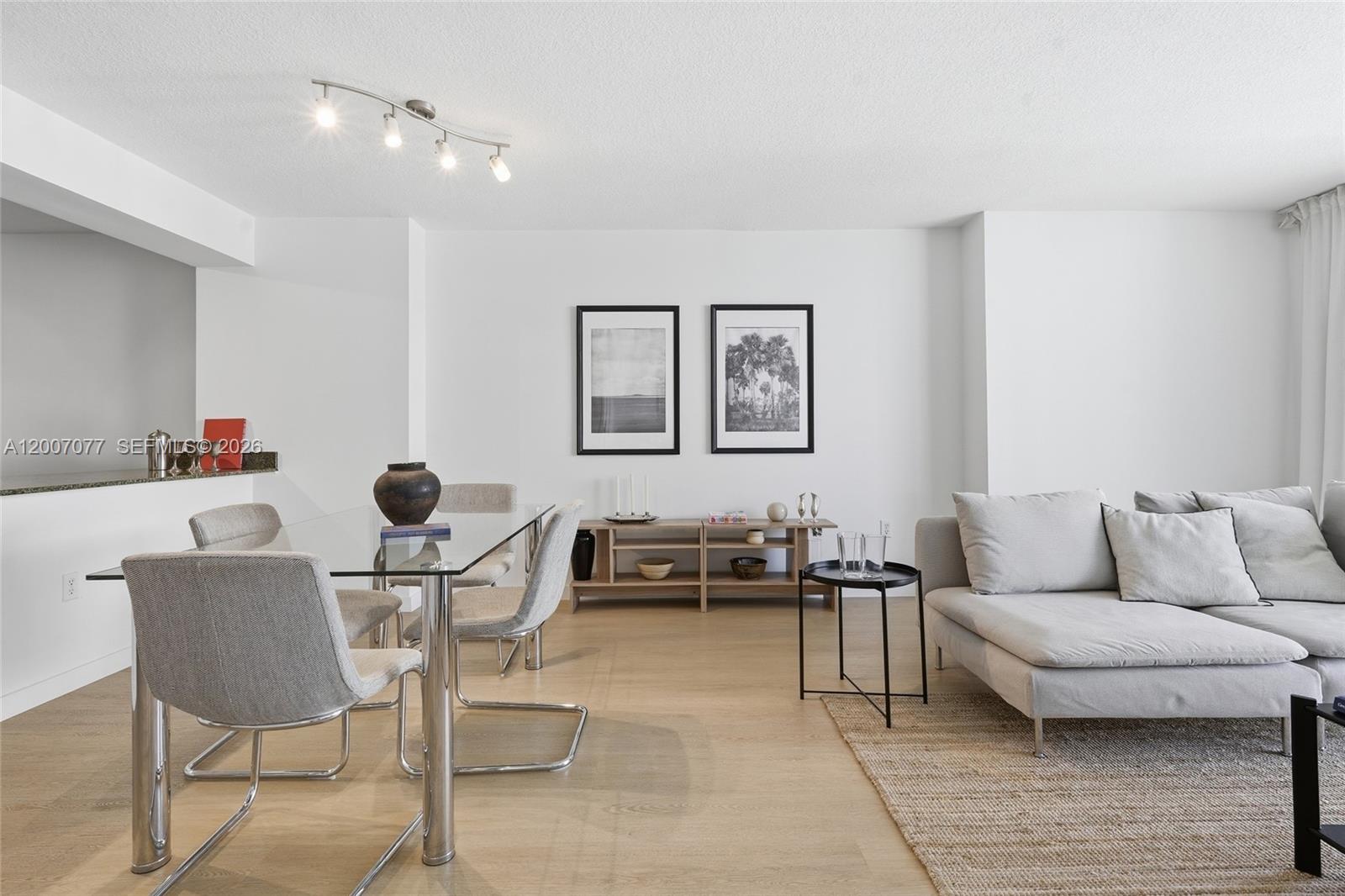 THE CLUB AT BRICKELL BAY - Residential