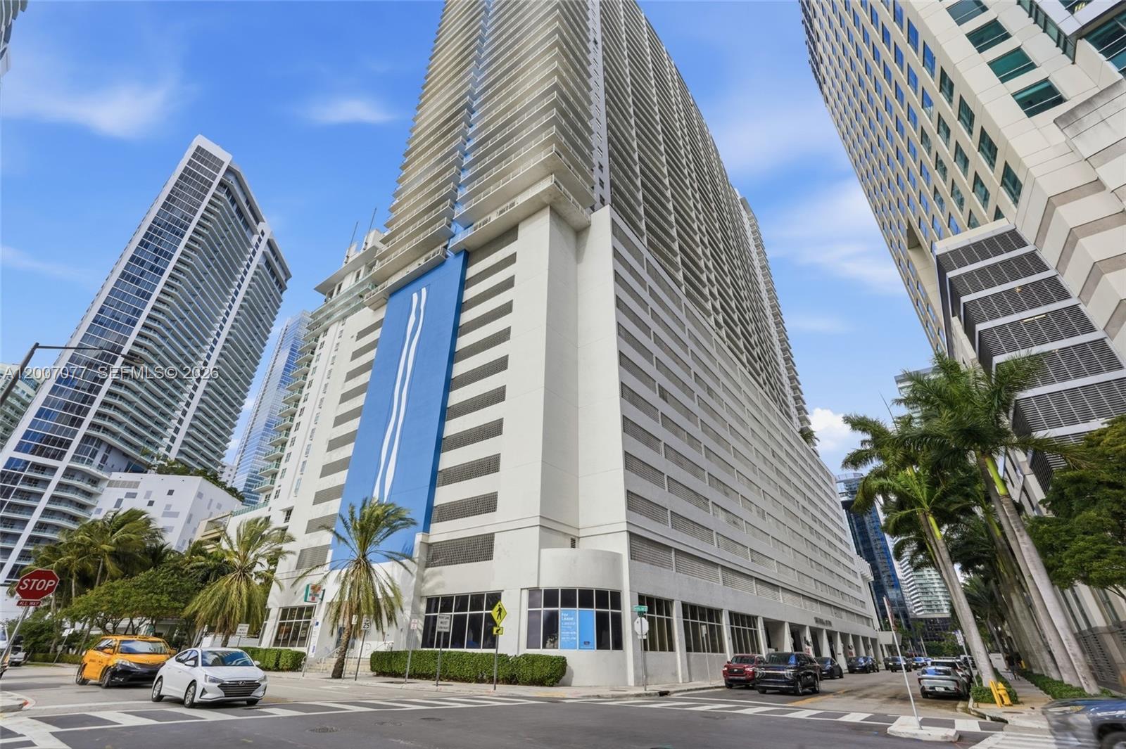 THE CLUB AT BRICKELL BAY - Residential