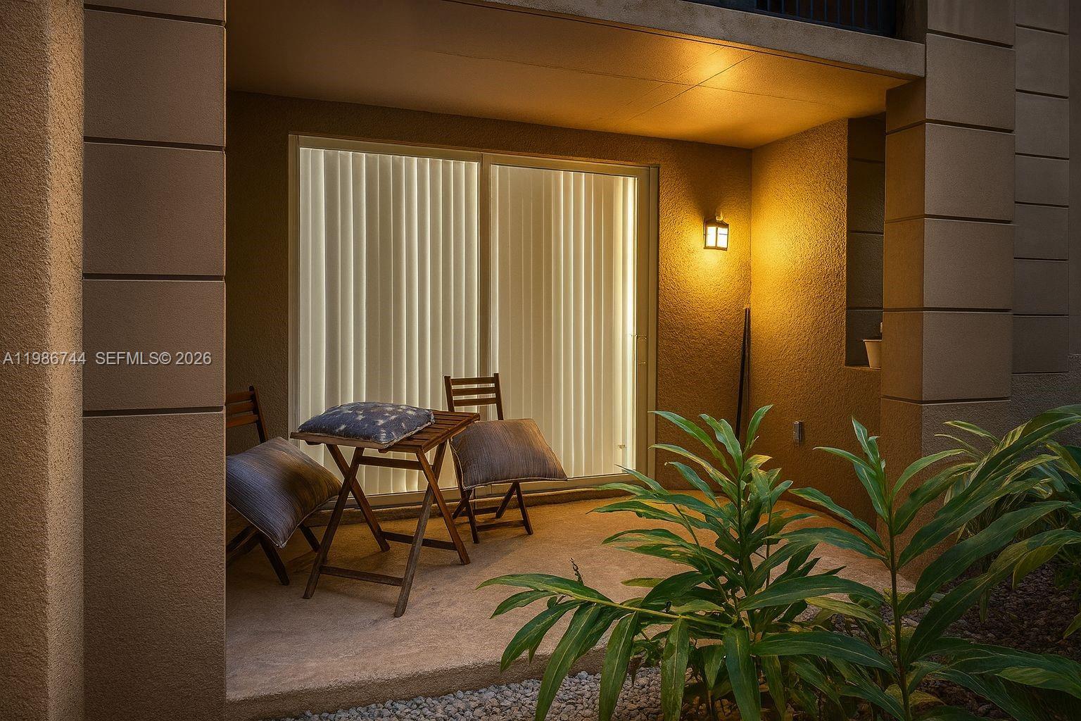 PORTO BELLAGIO CONDO - Residential