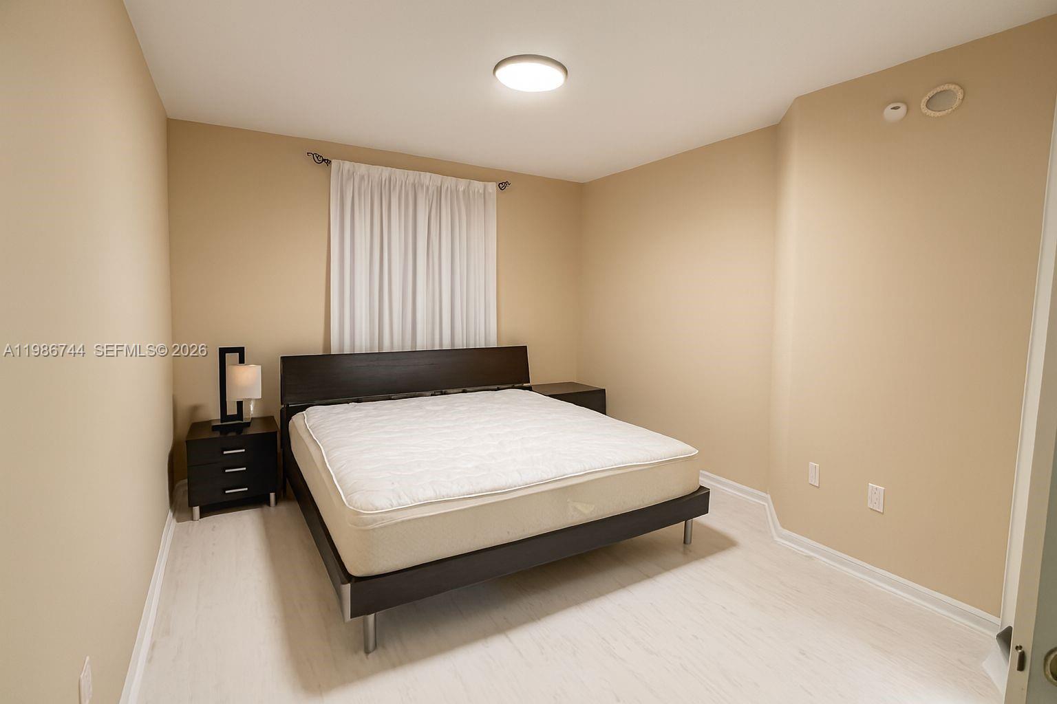 PORTO BELLAGIO CONDO - Residential