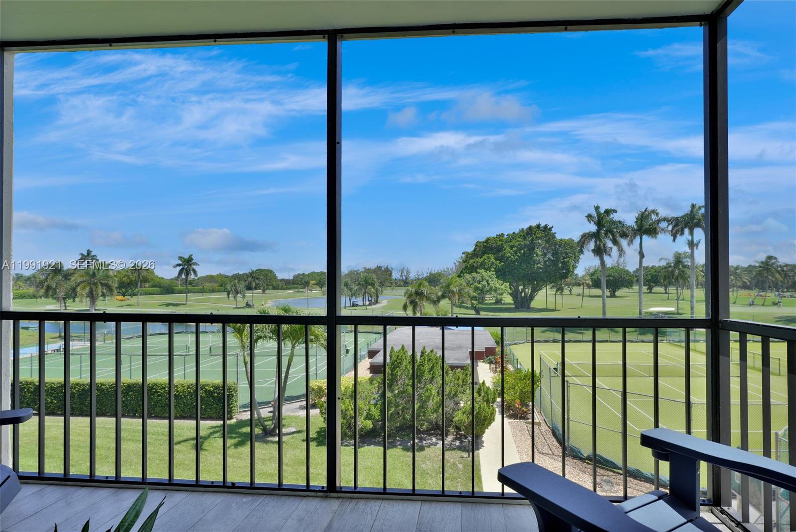 HOLLYBROOK GOLF AND - Residential