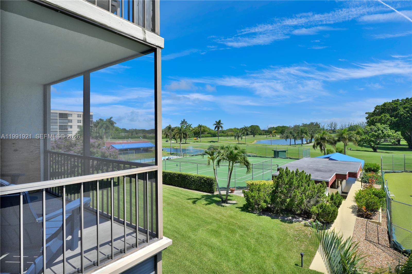 HOLLYBROOK GOLF AND - Residential