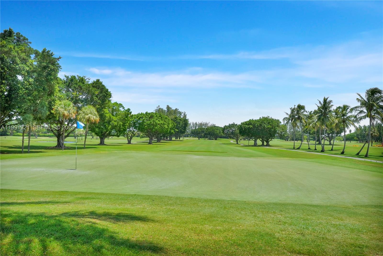 HOLLYBROOK GOLF AND - Residential