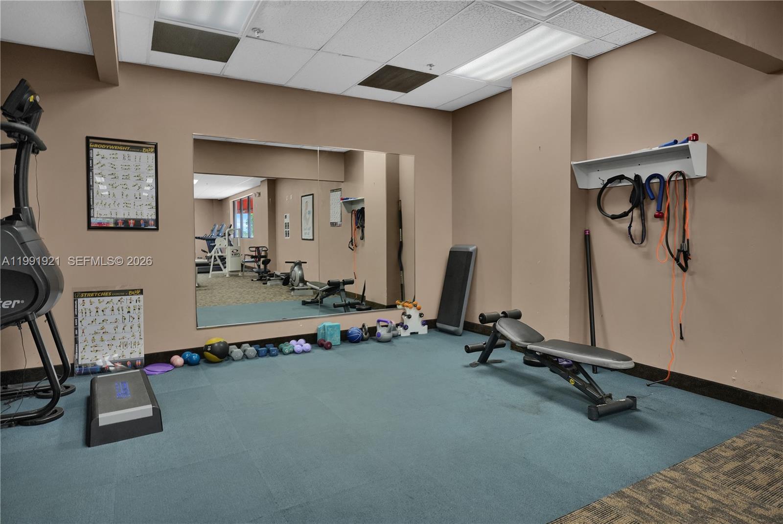 HOLLYBROOK GOLF AND - Residential