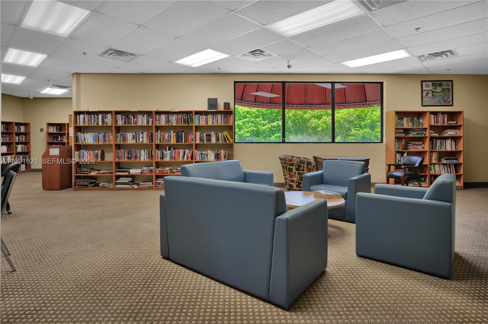 HOLLYBROOK GOLF AND - Residential