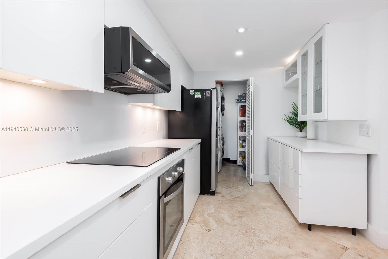 COURVOISIER COURTS CONDO - Residential