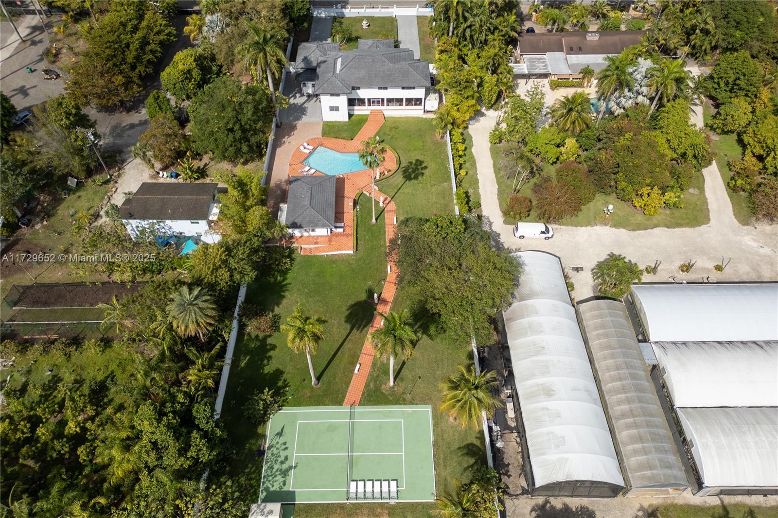 BIRD ROAD FARMSITES - Residential
