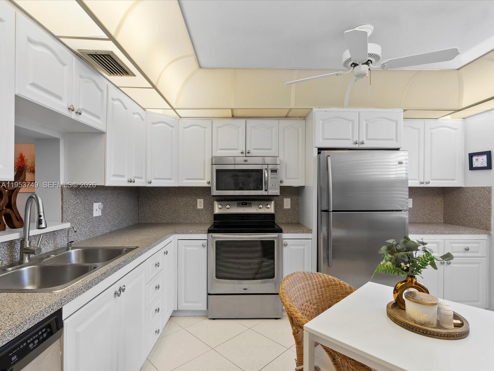 GRANADA VILLAGE C CONDO - Residential