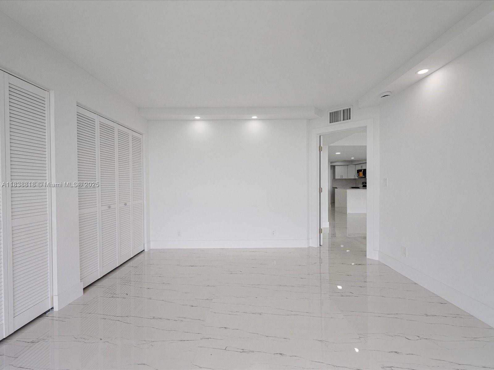 LANDS OF THE PRESIDENT CO - Residential Lease