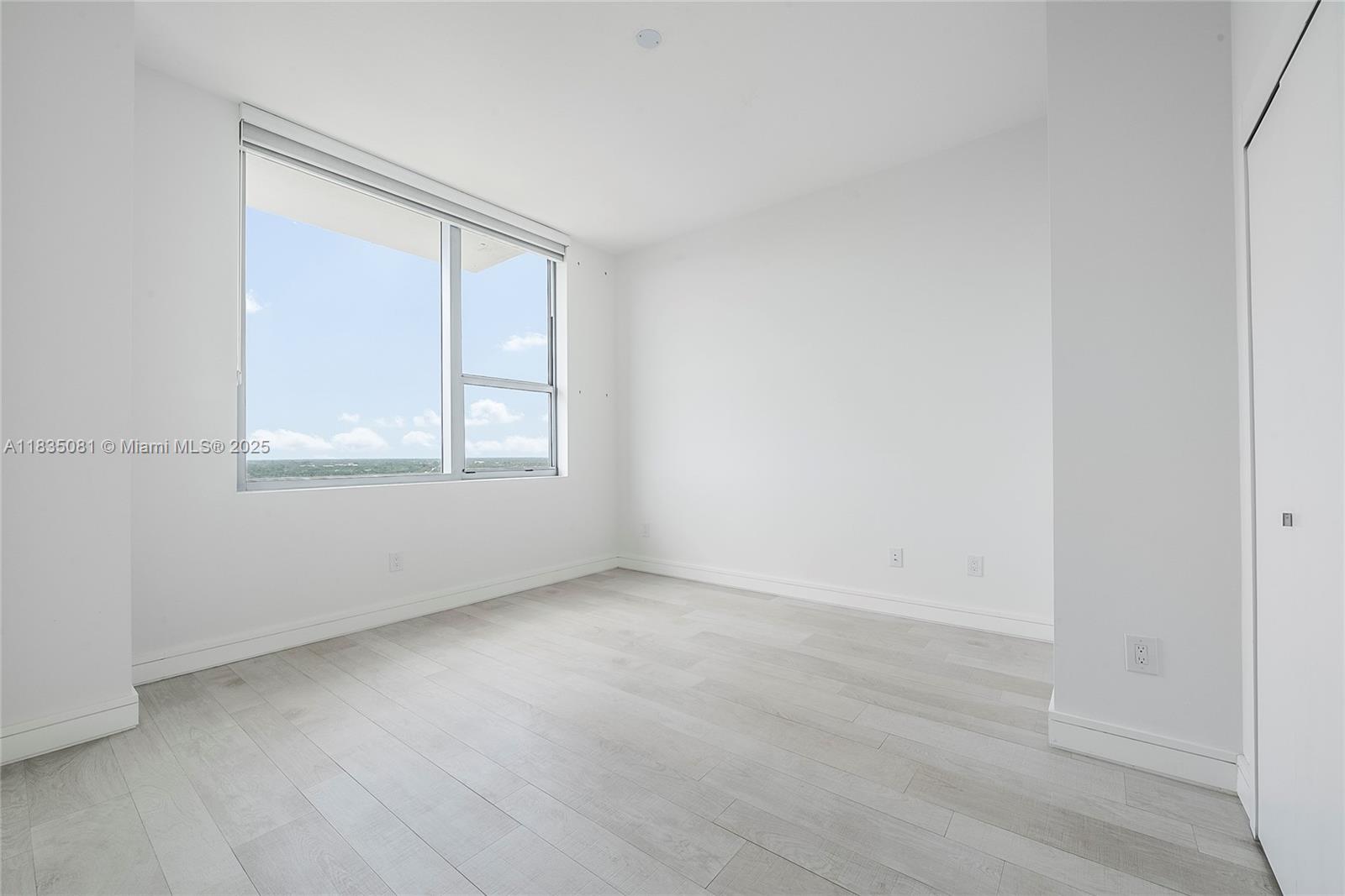 TAO SAWGRASS CONDOMINIUM - Residential