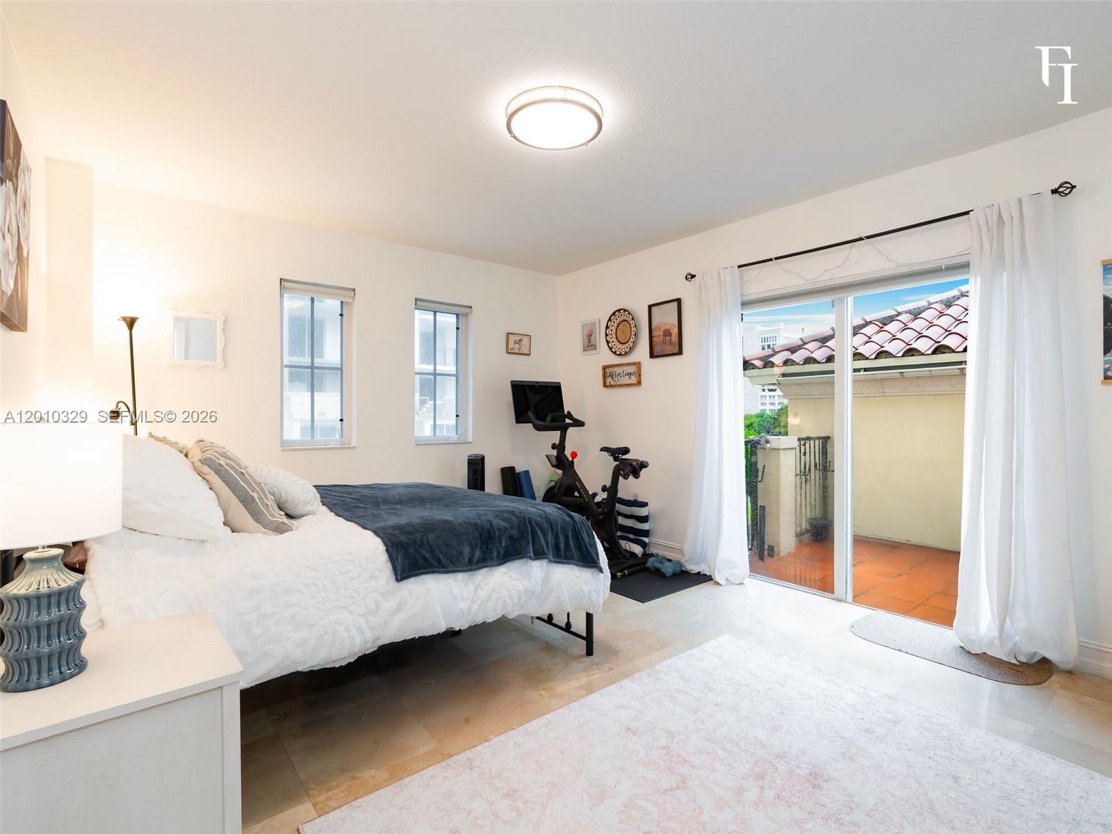 VILLA ISABELLA CONDO - Residential