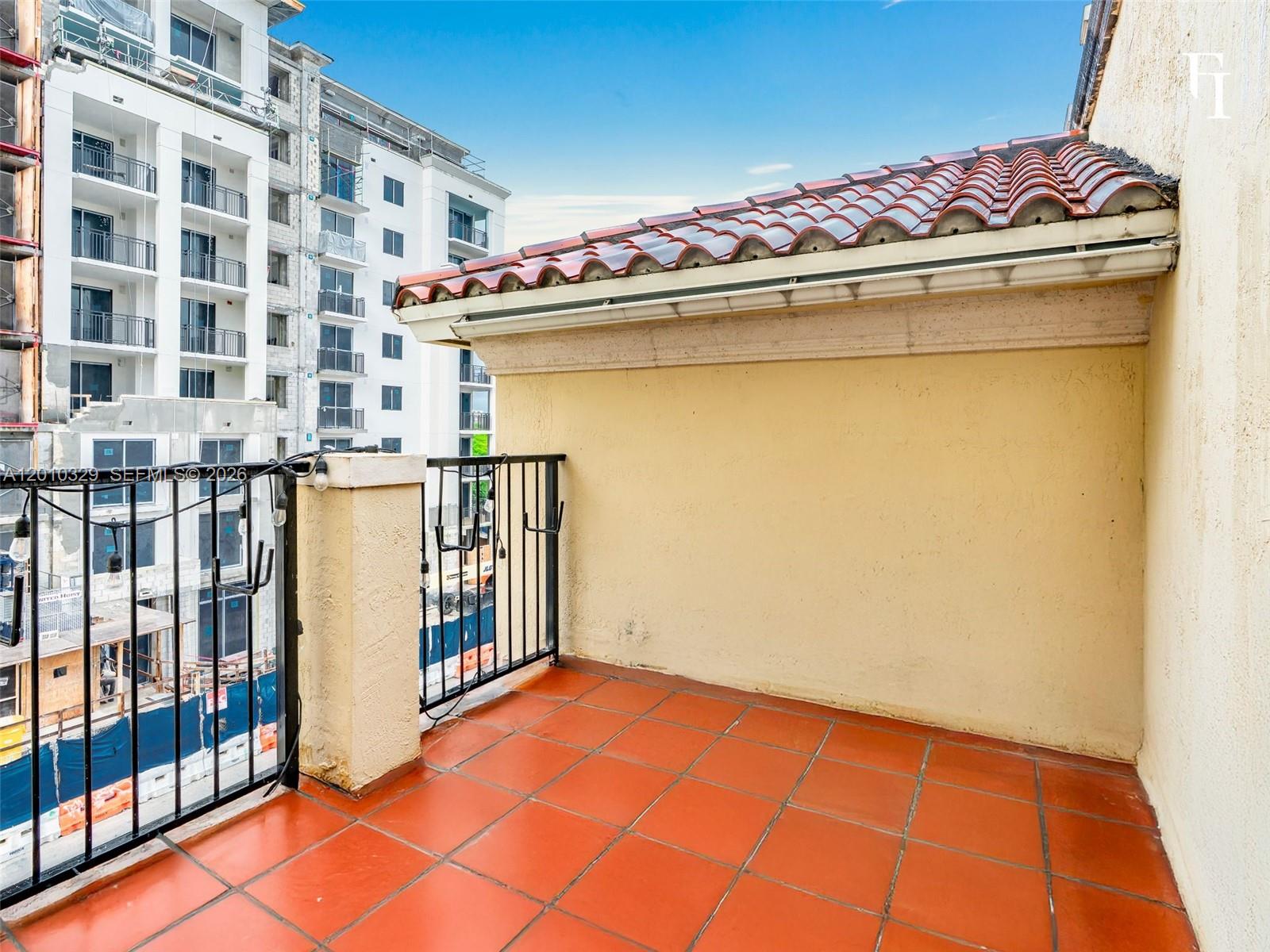 VILLA ISABELLA CONDO - Residential