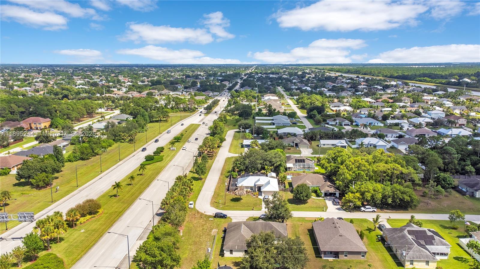 PORT ST LUCIE SECTION 33 - Residential