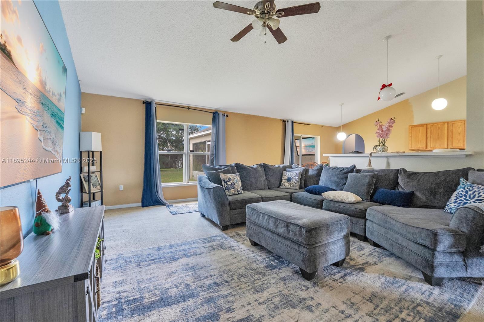 PORT ST LUCIE SECTION 33 - Residential