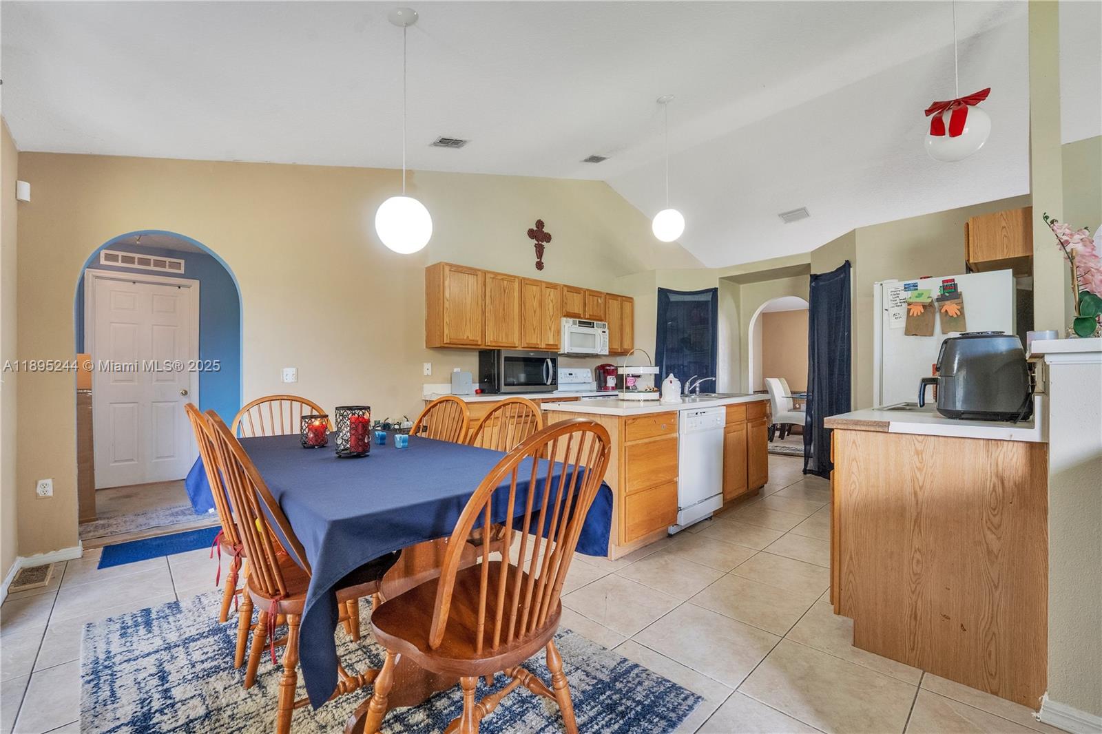 PORT ST LUCIE SECTION 33 - Residential