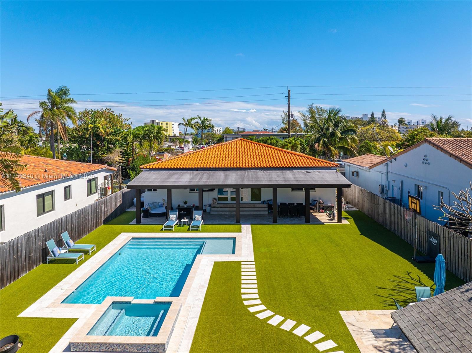 BISCAYNE POINT - Residential